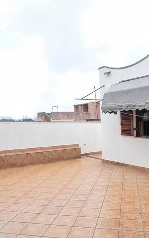 Casa à venda com 453m², 4 quartos e 3 vagasQuintal