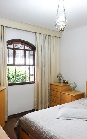 Casa à venda com 453m², 4 quartos e 3 vagasQuarto 2