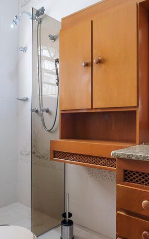 Casa à venda com 453m², 4 quartos e 3 vagasBanheiro da suíte