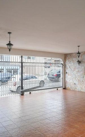 Casa à venda com 453m², 4 quartos e 3 vagasGaragem