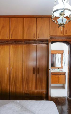 Casa à venda com 453m², 4 quartos e 3 vagasSuíte