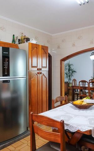 Casa à venda com 453m², 4 quartos e 3 vagasCozinha