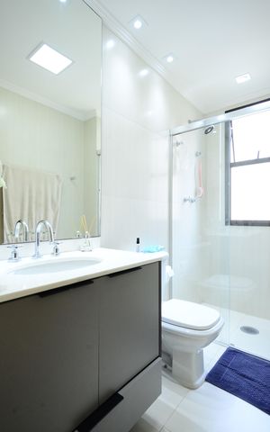 Apartamento à venda com 210m², 4 quartos e 4 vagasBanheiro Suíte 1