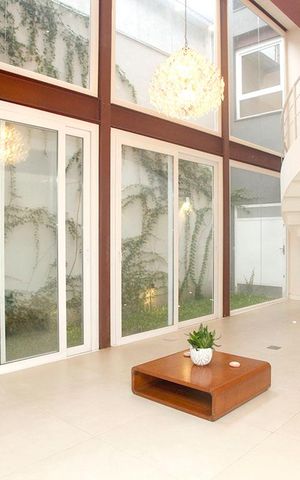Casa à venda com 450m², 3 quartos e 1 vagaSala