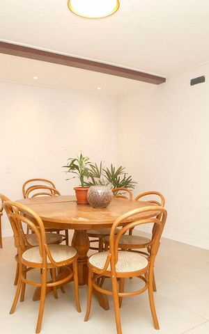 Casa à venda com 450m², 3 quartos e 1 vagaSala de Estar