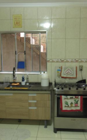 Casa à venda com 242m², 4 quartos e 4 vagasCozinha