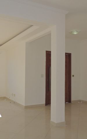 Casa à venda com 363m², 3 quartos e 4 vagasSala
