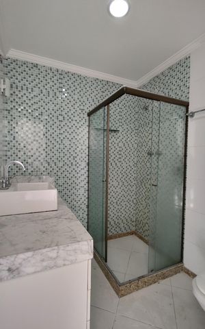 Casa à venda com 363m², 3 quartos e 4 vagasSuíte 1 Banheiro