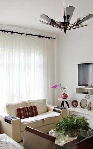 Casa à venda com 492m², 2 quartos e 5 vagasSala