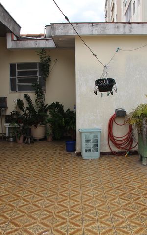 Casa à venda com 492m², 2 quartos e 5 vagasVaranda