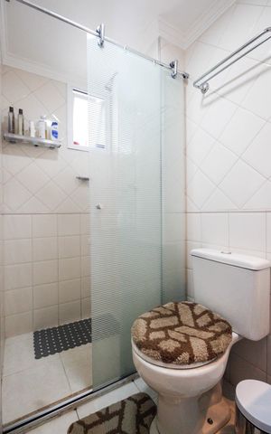 Apartamento à venda com 134m², 3 quartos e 2 vagas Apartamento à venda com 134m², 3 quartos e 2 vagasSuíte Banheiro