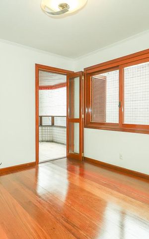 Apartamento à venda com 237m², 3 quartos e 2 vagasQuarto Suíte