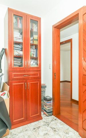 Apartamento à venda com 237m², 3 quartos e 2 vagasEscritório