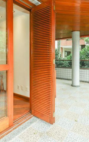 Apartamento à venda com 237m², 3 quartos e 2 vagasVaranda da Sala