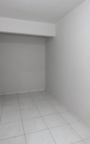 Studio para alugar com 24m², 1 quarto e sem vagaSala/Quarto