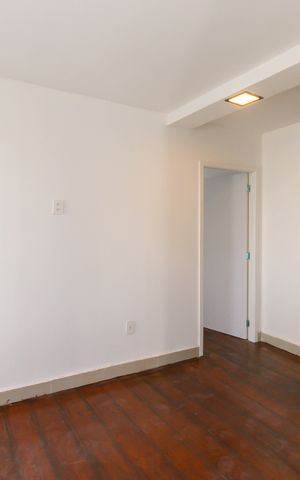 Casa de condomínio para alugar com 49m², 1 quarto e sem vaga Casa de condomínio para alugar com 49m², 1 quarto e sem vagaSala