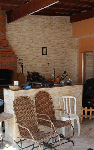 Casa à venda com 250m², 3 quartos e 6 vagasChurrasqueira