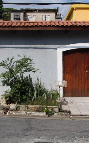 Casa à venda com 250m², 3 quartos e 6 vagasFachada