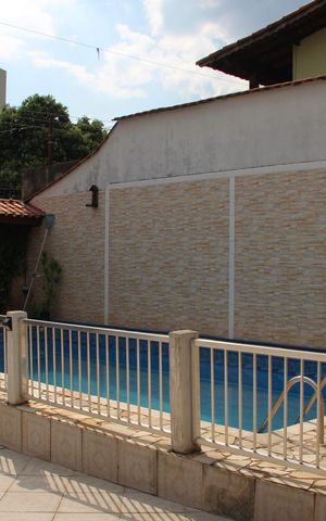 Casa à venda com 250m², 3 quartos e 6 vagasGaragem / Piscina