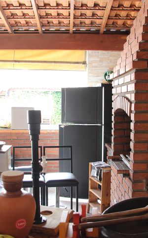 Casa à venda com 250m², 3 quartos e 6 vagasChurrasqueira