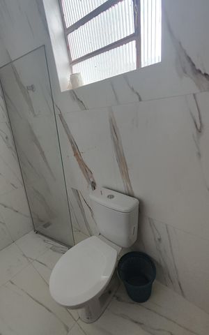 Apartamento para alugar com 250m², 5 quartos e sem vaga Apartamento para alugar com 250m², 5 quartos e sem vagaBanheiro 1