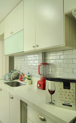 Apartamento para alugar com 100m², 3 quartos e sem vaga Apartamento para alugar com 100m², 3 quartos e sem vagaCozinha e Área de Serviço