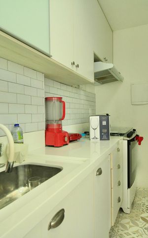 Apartamento para alugar com 100m², 3 quartos e sem vaga Apartamento para alugar com 100m², 3 quartos e sem vagaCozinha e Área de Serviço