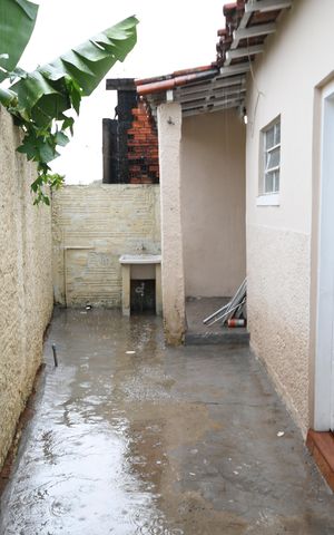 Casa para alugar com 80m², 2 quartos e 1 vagaÁrea de Serviço