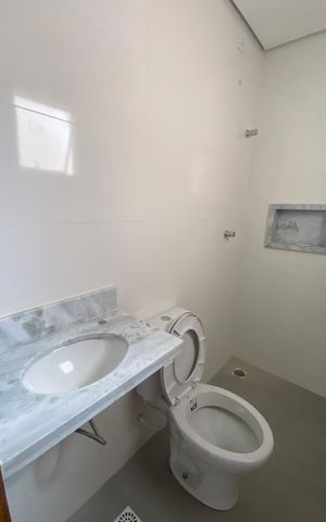 Apartamento à venda com 102m², 2 quartos e 1 vaga Apartamento à venda com 102m², 2 quartos e 1 vagaBanheiro