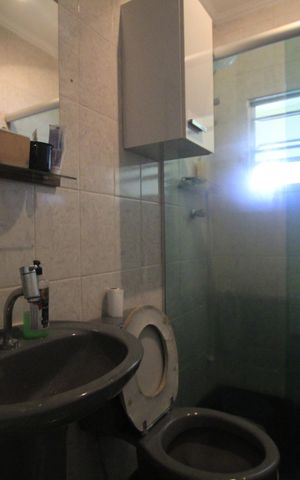 Casa à venda com 200m², 3 quartos e 2 vagasBanheiro social