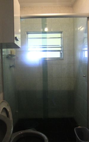 Casa à venda com 200m², 3 quartos e 2 vagasBanheiro social