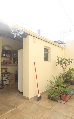 Casa à venda com 200m², 3 quartos e 2 vagasQuintal