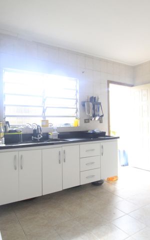Casa à venda com 200m², 3 quartos e 2 vagasCozinha