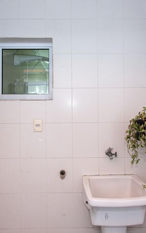 Casa à venda com 110m², 4 quartos e 2 vagas Casa à venda com 110m², 4 quartos e 2 vagasÁrea de Serviço