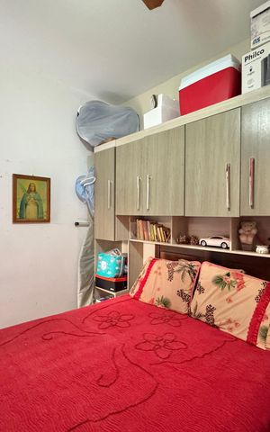 Casa de condomínio à venda com 300m², 4 quartos e 3 vagas Casa de condomínio à venda com 300m², 4 quartos e 3 vagasQuarto 2