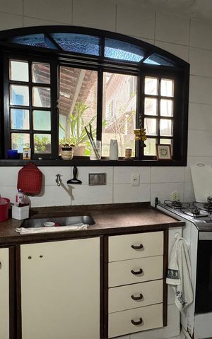 Casa de condomínio à venda com 300m², 4 quartos e 3 vagas Casa de condomínio à venda com 300m², 4 quartos e 3 vagasCozinha