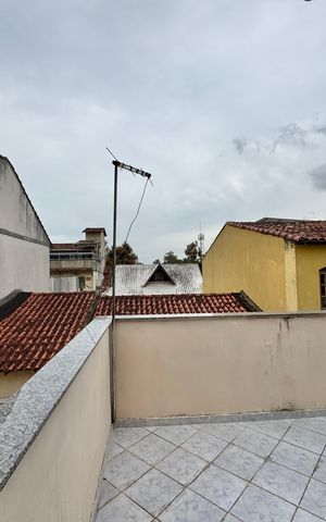 Casa de condomínio à venda com 300m², 4 quartos e 3 vagas Casa de condomínio à venda com 300m², 4 quartos e 3 vagasTerraço