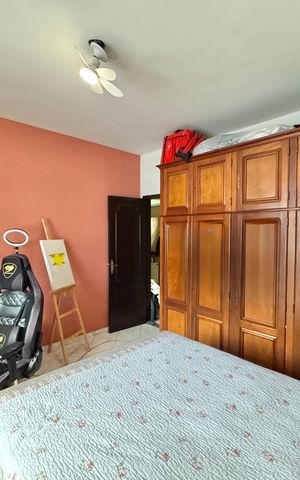 Casa de condomínio à venda com 300m², 4 quartos e 3 vagas Casa de condomínio à venda com 300m², 4 quartos e 3 vagasSuíte