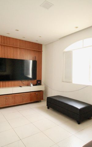 Casa para alugar com 800m², 6 quartos e 6 vagas Casa para alugar com 800m², 6 quartos e 6 vagasSala