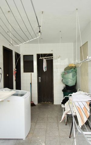 Casa para alugar com 800m², 6 quartos e 6 vagas Casa para alugar com 800m², 6 quartos e 6 vagasÁrea de Serviço