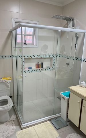 Casa à venda com 183m², 3 quartos e 2 vagas Casa à venda com 183m², 3 quartos e 2 vagasBanheiro 1
