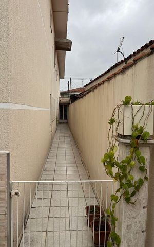 Casa à venda com 183m², 3 quartos e 2 vagas Casa à venda com 183m², 3 quartos e 2 vagasÁrea Externa