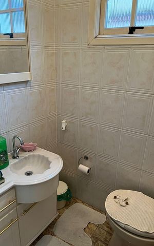 Casa à venda com 183m², 3 quartos e 2 vagas Casa à venda com 183m², 3 quartos e 2 vagasBanheiro 2
