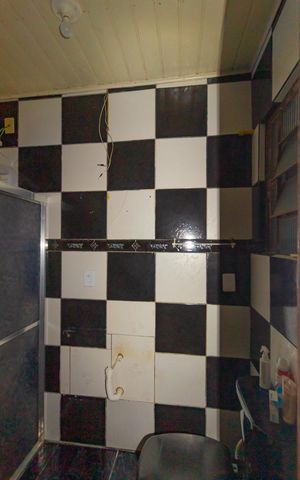 Casa à venda com 100m², 2 quartos e 1 vaga Casa à venda com 100m², 2 quartos e 1 vagaBanheiro da Suíte