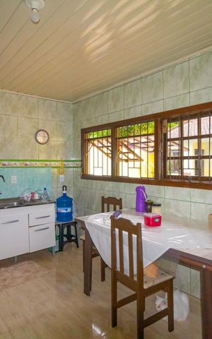 Casa à venda com 100m², 2 quartos e 1 vaga Casa à venda com 100m², 2 quartos e 1 vagaCozinha