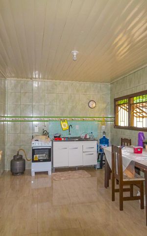 Casa à venda com 100m², 2 quartos e 1 vaga Casa à venda com 100m², 2 quartos e 1 vagaCozinha