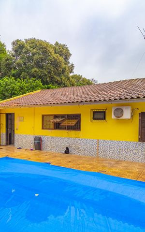 Casa à venda com 100m², 2 quartos e 1 vaga Casa à venda com 100m², 2 quartos e 1 vagaPiscina