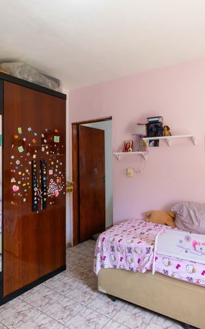 Casa à venda com 175m², 4 quartos e 2 vagas Casa à venda com 175m², 4 quartos e 2 vagasCasa 3 - Quarto 2
