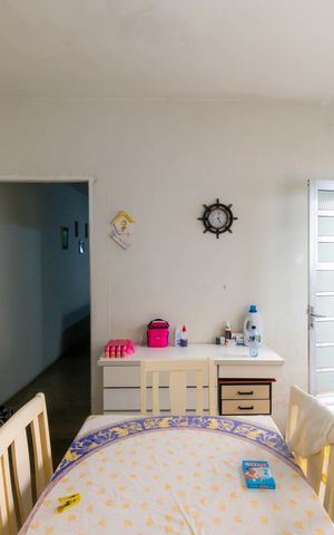 Casa à venda com 175m², 4 quartos e 2 vagas Casa à venda com 175m², 4 quartos e 2 vagasCozinha