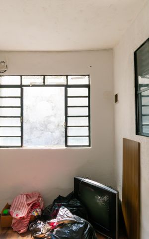 Casa à venda com 175m², 4 quartos e 2 vagas Casa à venda com 175m², 4 quartos e 2 vagasCasa 2 - Sala/Quarto